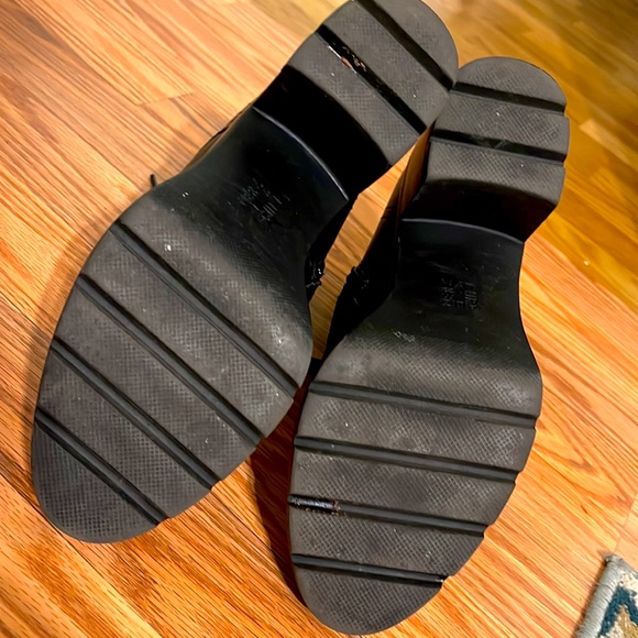 Boots - Picture 3 of 4